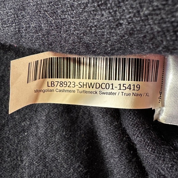 Quince NWT SZ XL True Navy Mongolian Cashmere Turtleneck Sweater   Soft Warm - Picture 7 of 12